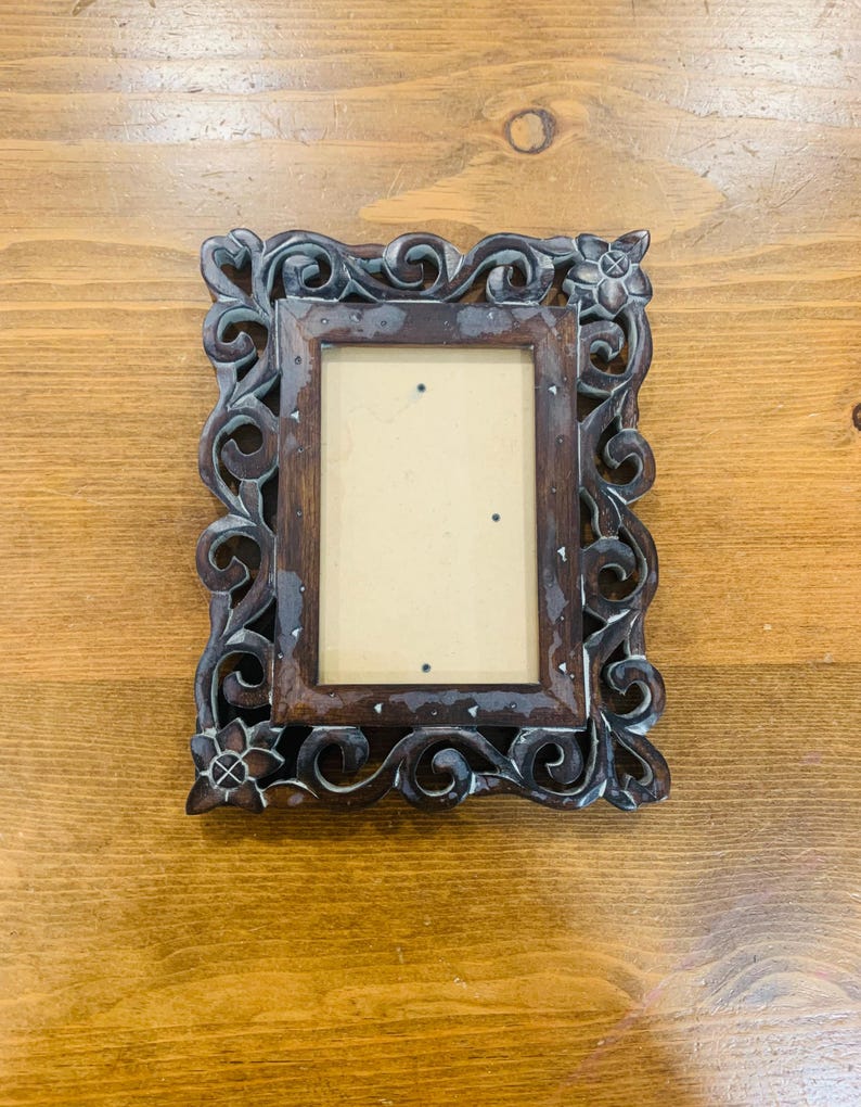 Vintage Ornate Wood Carved 4x6 Picture Frame image 2