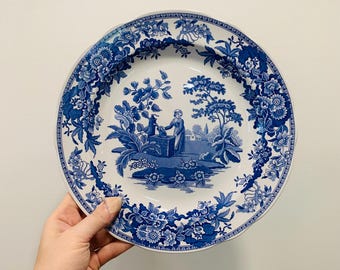 Vintage Engelse spode The Blue Room blauw en wit toile-bordje "Girl At Well"