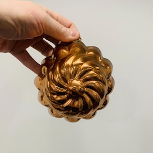 Vintage Kupfer Jello Form Wandbehang