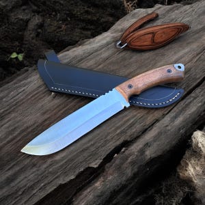 Knife hunting 4 mm , knife bushcraft , survival knife 4 mm camping knife with a handle of walnut wood , knife with etching