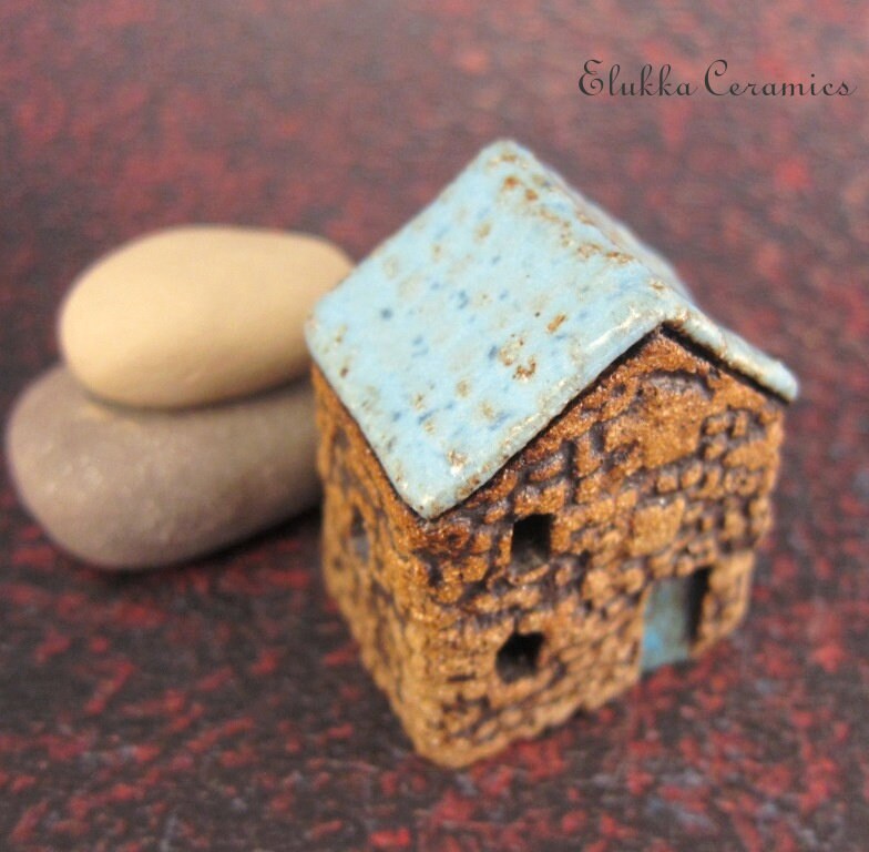 Alte Scheune... Sammler Keramikhaus von elukka... Blaues Dach | Etsy