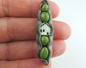 PeaPod Inn #5...Stoneware Pendant by elukka...Classic Green