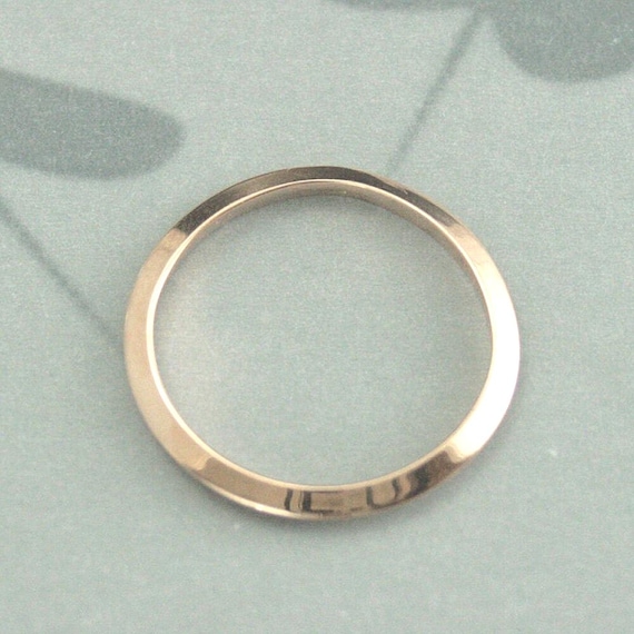 Solid 14K Rose Gold Knife Edge Band Women's Rose Gold Wedding Band Gold Wedding Band Gold Wedding Ring Spacer Ring Knife Edge Ring Saturn