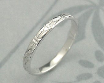 14K White Gold Romance in the Garden Wedding Band Stacking Ring Solid 14K White Gold Floral Patterned Ring Vintage Style Antique Style Ring