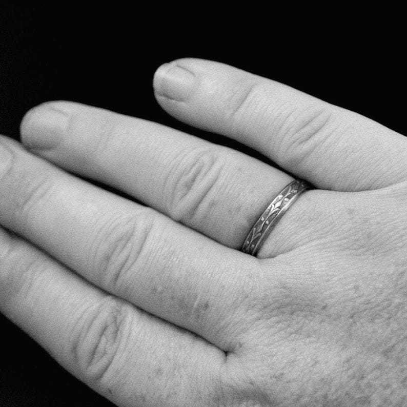 Silber Hochzeit Set Seine und Sie Eheringe Silber Eheringe Edwardian Bands Geometrische Ring Set Seine und Sie Silberringe Blazer Kunst Bild 9