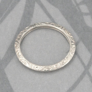 Engraved Wedding Band Knife Edge Ring Spacer Band Silver Stacking Ring Women’s Wedding Band Embossed Ring Swirl Pattern Fancy Knife Ring