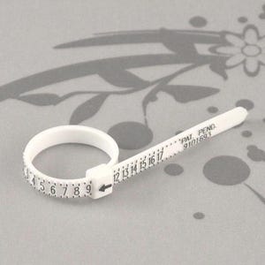 What&#39;s My Ring Size? • Size from Home Ring Sizer • Find Your Ring Size
