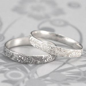 Anillo de bodas para mujer, diseño de mariposas, con relieve, con plumas y diseño de cachemira, plateado.