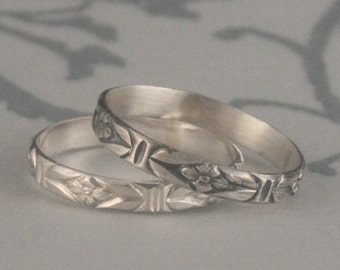 Antique Style Ring Romance in the Garden Sterling Silver Wedding Band Stacking Ring Patterned Silver Ring Flower Band Vintage Style Ring