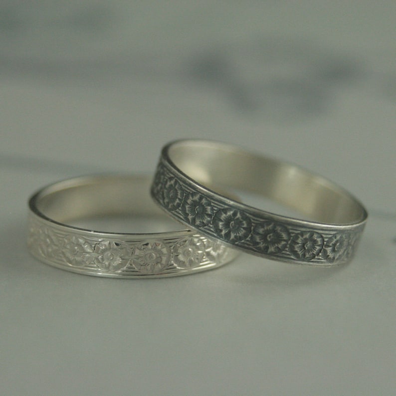 Silver Wedding Band--Marigold--Floral Wedding Band--Antique Style Ring--Antique Style Band--Vintage Style Ring--Flower Ring--Vintage Band