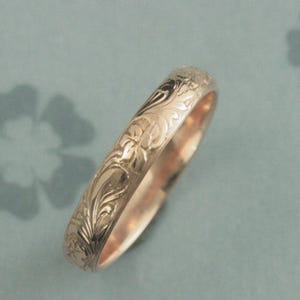 Rose Gold Wedding Band--Solid 14K Rose Gold Neoclassic Band--Floral Patterned Band--Antique Style Band--Vintage Style Band--Flower Ring