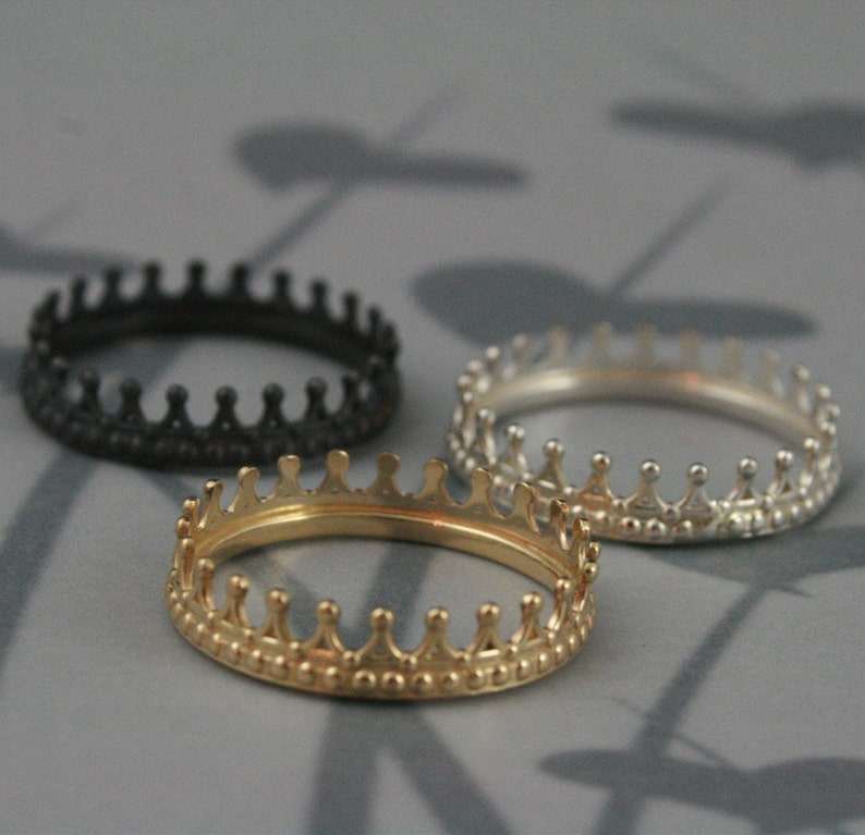 Black and Sterling Silver Crown Band SETCheck MateCrown RingQueen and King Wedding Band Set image 4