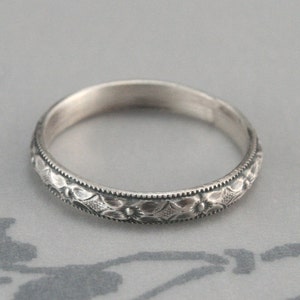 Silver Wedding Ring for Women Patterned Band Wedding Women&#39;s Silver Ring Renaissance Band Stacking Ring Milgrain Wedding Band Milgrain Ring