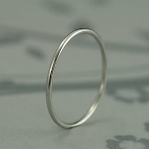 Thin Platinum Ringsolid Platinum 1.5mm by 1mm Rounded Traditional Bandthin  Platinum Bandplatinum Spacer Ringplatinum Wedding Ring 