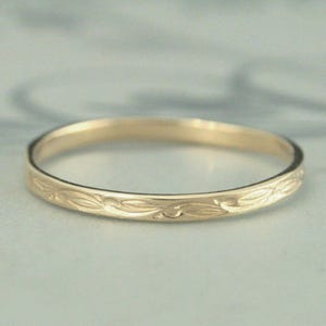 Sweet Pea Ring - Etsy