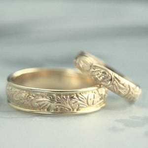 His and Hers Bands Gold Wedding Set His and Hers Rings Gold Wedding Rings Matching Wedding Bands Neoclassic Floral Wedding Band Flower Rings