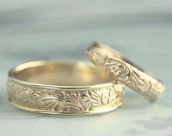 His and Hers Bands Gold Wedding Set His and Hers Rings Gold Wedding Rings Matching Wedding Bands Neoclassic Floral Wedding Band Flower Rings