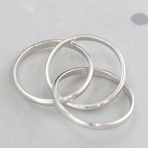Anillo giratorio de platino de 3 bandas, platino macizo, bandas de 2 mm de ancho, anillo antiestrés, anillo de boda, 3 bandas entrelazadas, anillo de aniversario. imagen 4