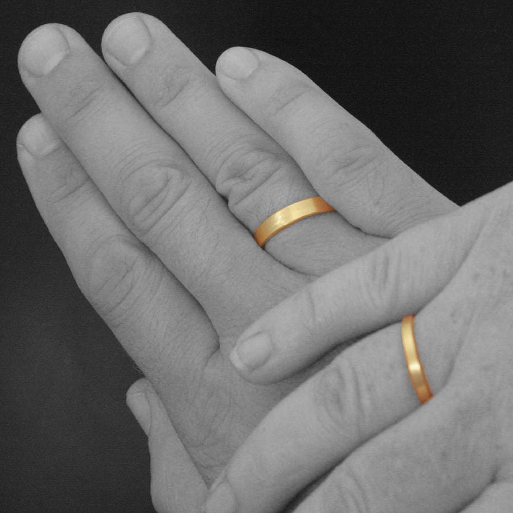 thumbnail image 2 of 18ct Yellow Gold Extra Heavy Court Wedding Ring - 2mm To 6mm Widths - UK Hallmarked Sizes H-Z 2 of 2
