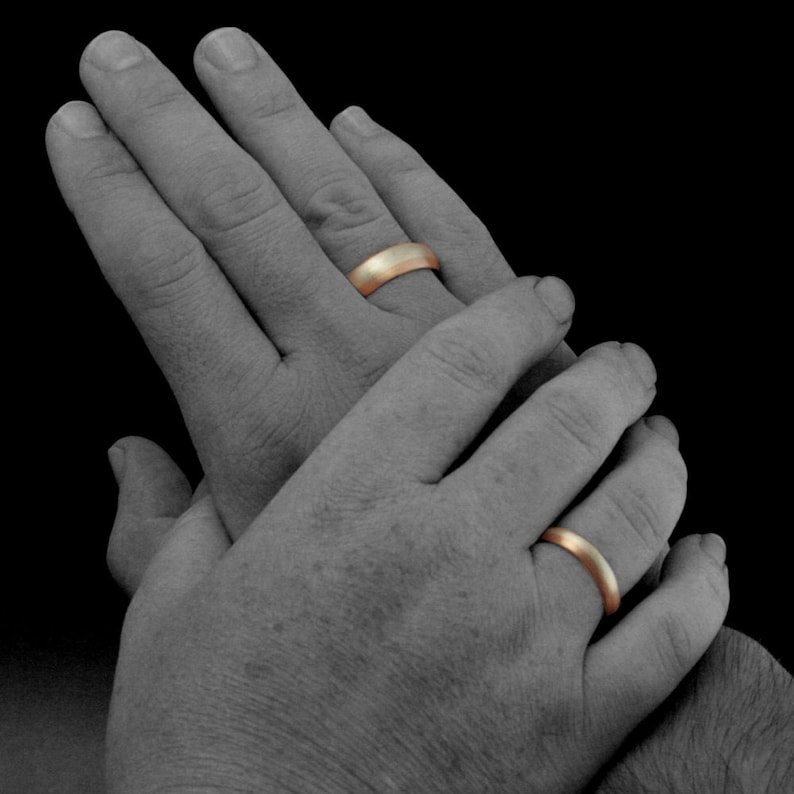 Modern Rounded Two Tone Wedding Band Set Bimetal Wedding Ring Etsy UK