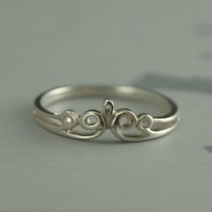 Silver Crown Ring Princess Crown Ring Tiara Ring Women&#39;s Wedding Band Crown Band Queen Ring Silver Princess Ring Promise Ring
