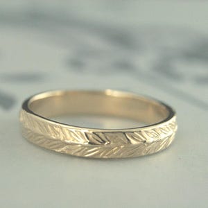 Patterned Band Men&#39;s Wedding Ring Women&#39;s Wedding Band Vine Ring 14K Laurel Leaf Wheat Ring Wheat Pattern Ring Vine Band Leaf Ring