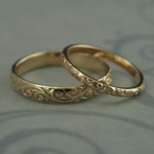 Patterned Wedding Band Set Vintage Style Wedding Rings His and Hers Set Antique Style Rings 14K Gold Rococo Flourish Set His and Hers Bands