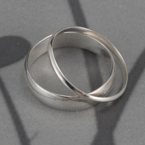 Dünner SilberringSterling Silber RingAbgerundetes BandDünner StapelringPetite Silber BandMidi Ring aus Silber1.5mm breites BandMini Ring aus Silber Bild 3