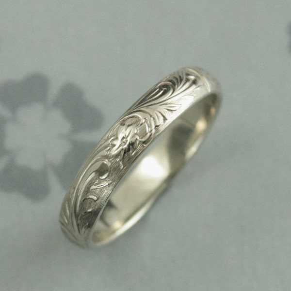 White Gold Wedding Band--Woman's Floral Wedding Ring--White Gold Neoclassic Design--Vintage Style Floral Ring--Antique Style Band