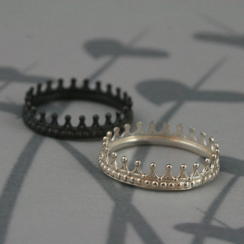 Black and Sterling Silver Crown Band SETCheck MateCrown RingQueen and King Wedding Band Set image 3