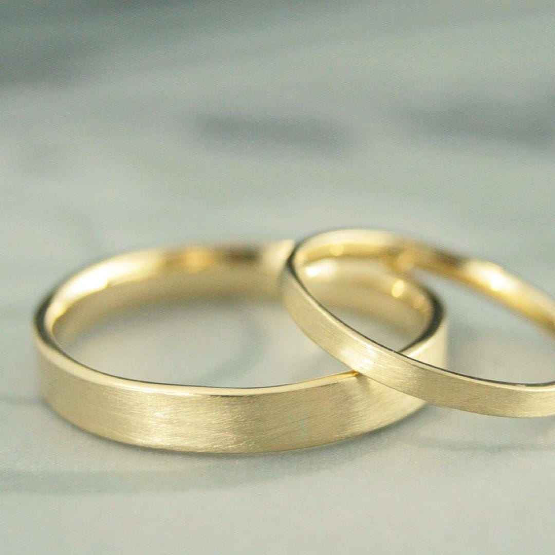 Buy 18K Gold Wedding Band Set Flat Comfort Fit Rings 4mm Wide and