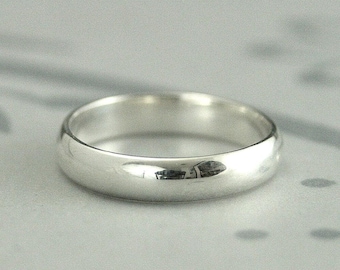 Anillo de bodas para hombre, sencillo, de 4 mm de ancho, de perfil bajo, redondeado, tradicional, de plata de ley. Anillo de bodas para mujer, de media caña.