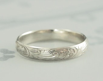 White Gold Wedding Band--Woman's Floral Wedding Ring--White Gold Neoclassic Design--Vintage Style Floral Ring--Antique Style Band