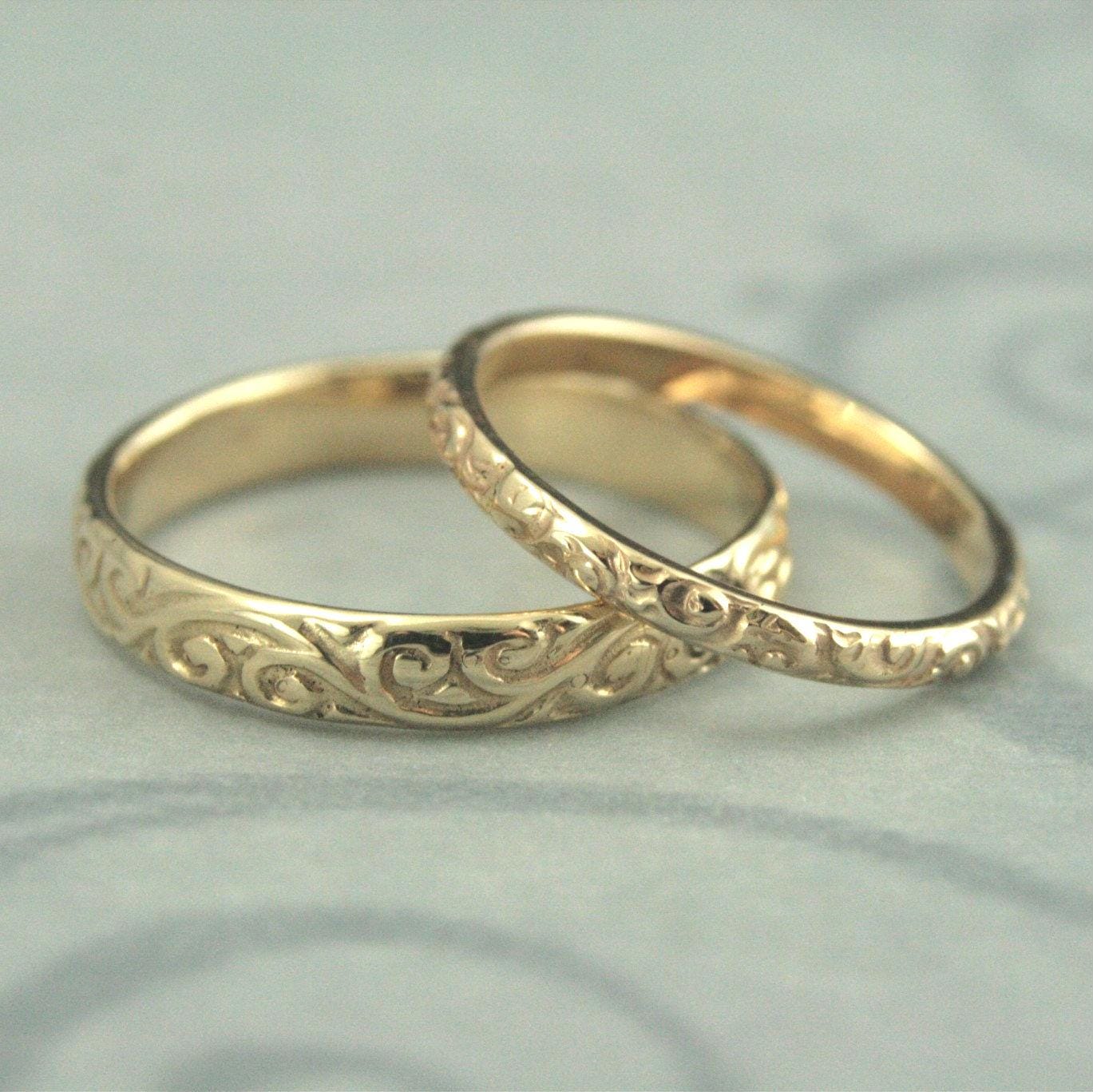 Patterned Wedding Band Set Vintage Style Wedding Rings His and Hers Set Antique Style Rings 14K Gold Rococo Flourish Set His and Hers Bands