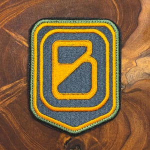 Écusson Ward - 9,5 x 7,5 cm / 3,7 × 3 po. - Insigne de faction brodé inspiré de STALKER, thermocollant ou auto-agrippant, cadeau pour gamer, sac à dos d'uniforme