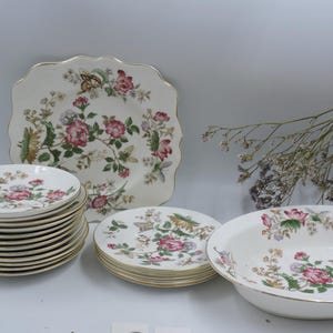 Wedgwood Charnwood Saucer/ Bread Plate/Oval Bowl/ Square Plate mix (19Pcs)