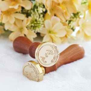 Custom wax seal stamp kit for wedding invitation, Initial wax seal stamp custom for gift, Wax seal kit, Custom wax stamp kit for gift