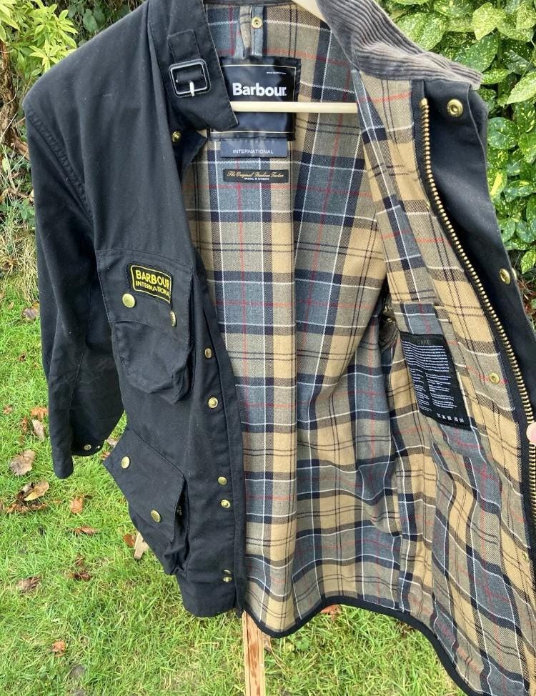 バブアー インターナショナル A7 ジャケット メンズ、ブラック (サイズ