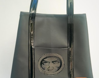 Large synthetic leather tote bag, Juan Salvo, &quot;El Eternauta&quot; comic book version 1957. From Argentina to the world