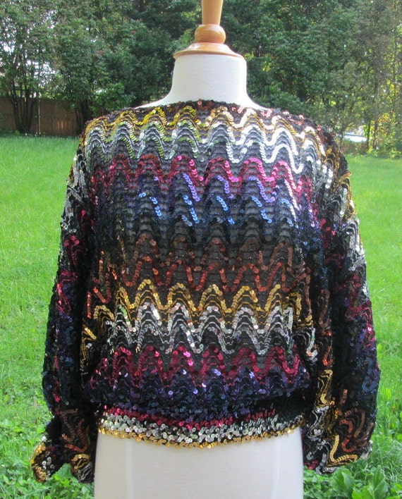 Vintage Curvy Chevron Stripes SequinTop Batwing Sl