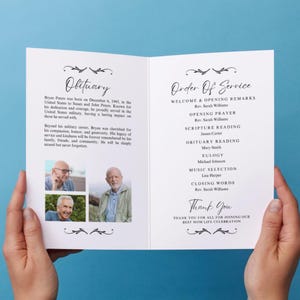 Op de afbeelding: Een zwart-wit rouwprogramma met een foto van de overledene aan de linkerkant en de volgorde van de dienst aan de rechterkant. Het programma bevat de naam van de overledene, de geboortedatum en de datum van overlijden. Het bevat ook de namen van de voorganger, de schriftlezer en de rouwspreker.
