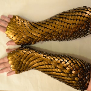 Scale Maille Armor Dragonhide Knitted Gauntlets Bronze