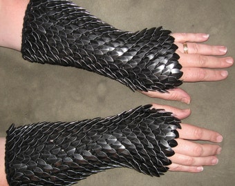 Scalemail Armor Dragonhide Knitted Gauntlets made to order