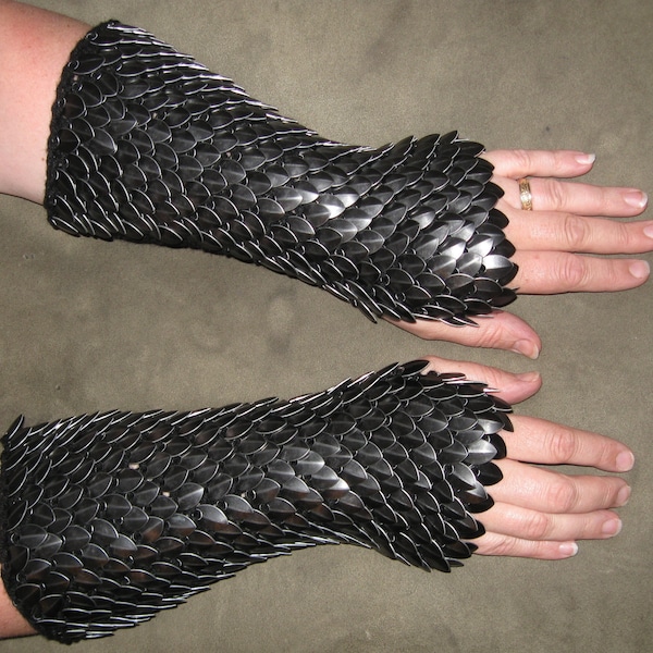 Scalemail Armor Dragonhide Knitted Gauntlets made to order