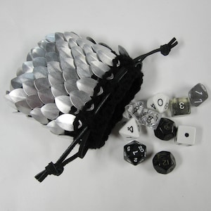 Scale Armor Dice Bag Knitted Dragonhide Rogue small size