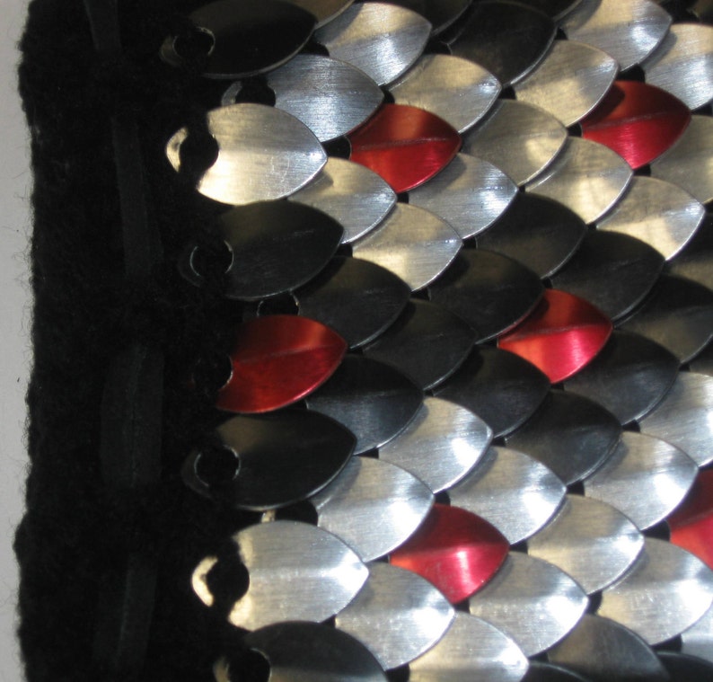 Scalemail Dice Bag in knitted Dragonhide Armor Reptile image 4