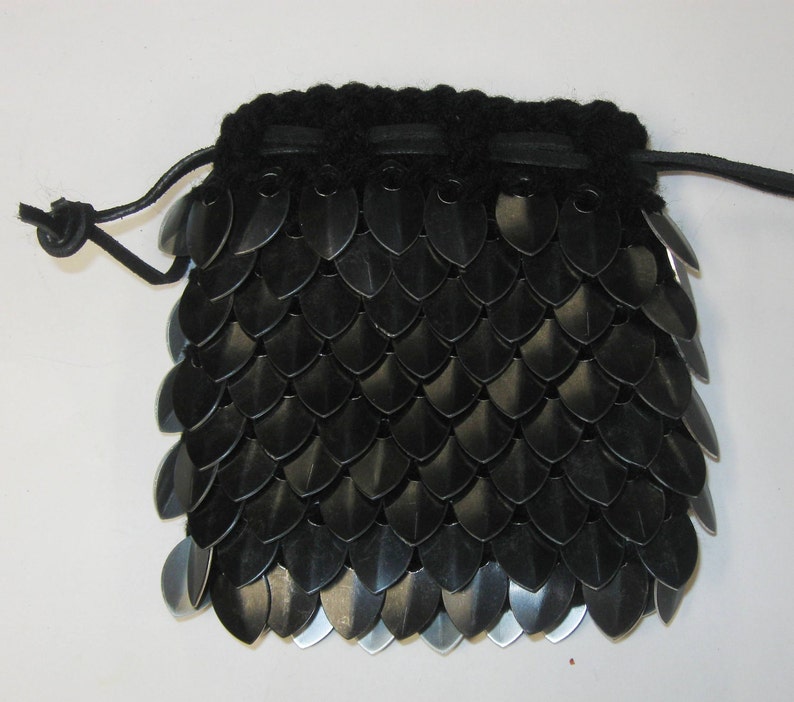 Scalemail Dice Bag in Dragonhide Knitted Armor Black Lich King image 2