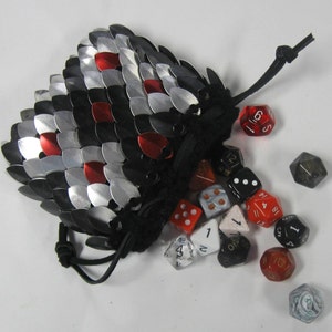 Scalemail Dice Bag in knitted Dragonhide Armor Reptile image 1