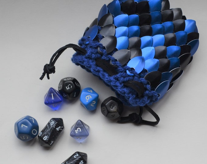 Dragon Scale Dice Bag knitted Dragonhide Blue and Black