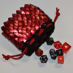 Scale Maille Dice Bag of knitted Dragonhide Armor Red